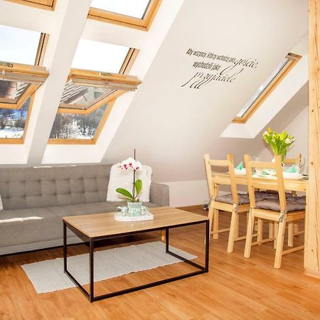 Apartament W Rynku Ustrzyki Dolne Exterior foto
